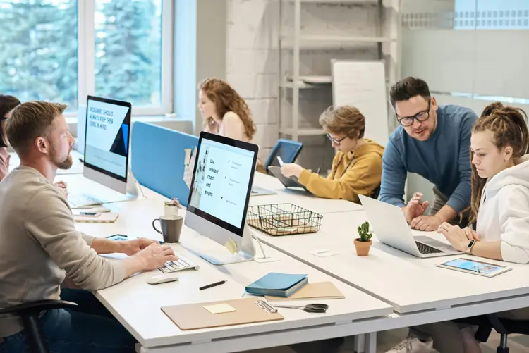 Formazione continua sul posto di lavoro per valorizzare i dipendenti | QuBox
